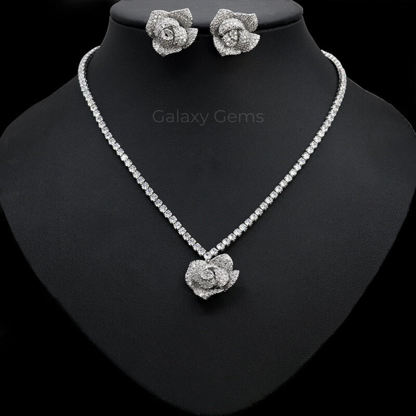 EP-07 Silver Plated Square Flower Necklace Set