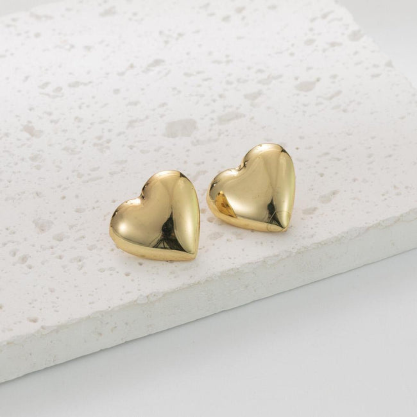 E-12 Golden Plated Heart Shaped Tops